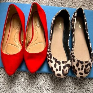 2 Pair of Flats